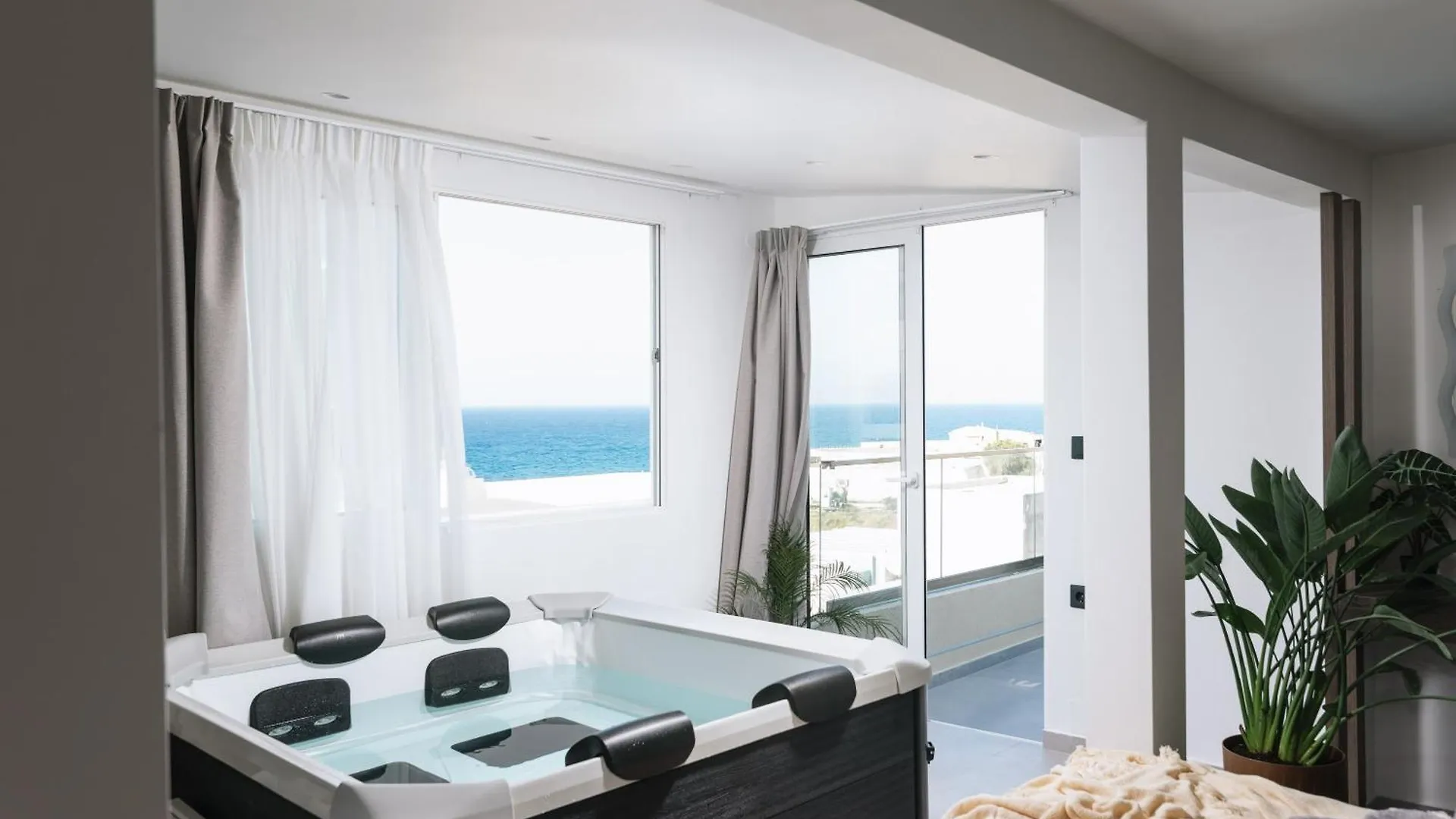 Alcyone Studios And Apartments Iraklion
